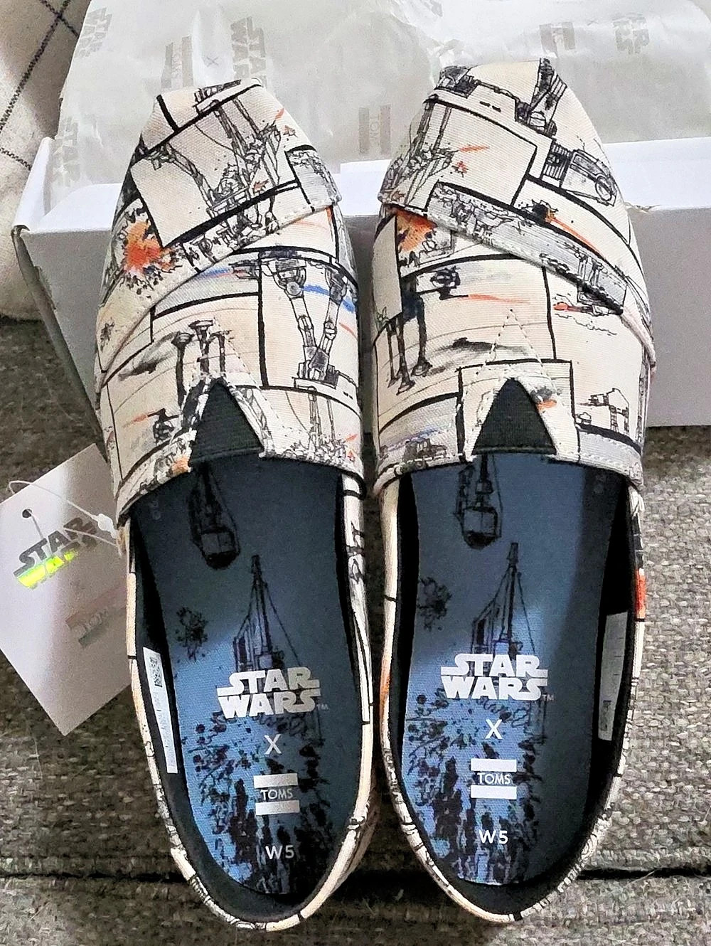 TOMS Star Wars x TOMS Wmn Classic Alpargata Sneakers White & Black US 5